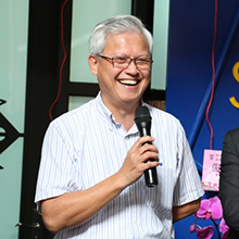 Dr. Chou Hsiung